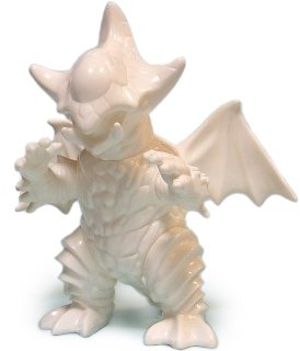 Gibaza - Blank White figure by Dream Rocket, produced by Dream Rocket. Front view.