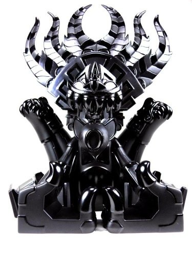 Ozomahtli - Obsidian (Spanky Stokes exclusive) figure by Jesse Hernandez, produced by Bic Plastics. Front view.