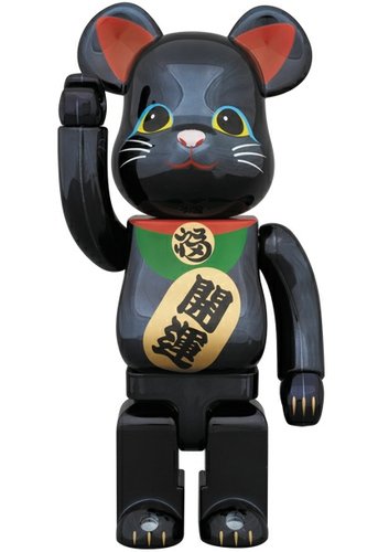 Maneki Neko Be@rbrick 400% - Beckoning Cat Black figure, produced by Medicom Toy. Front view.