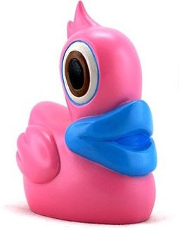 Ga-Duck figure by Hiroshi Yoshii. Front view.