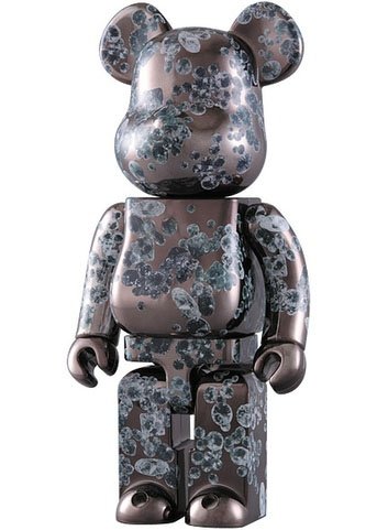 Diamond Be@rbrick - 400% figure by Matt Black, produced by Medicom Toy. Front view.