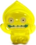Yellow Flatwoods Monster figure by David Horvath, produced by Wonderwall. Front view.