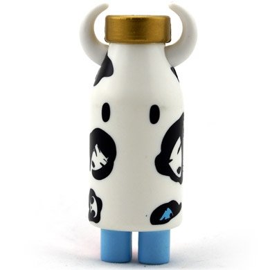 Big Bottle figure by Simone Legno (Tokidoki), produced by Strangeco. Front view.