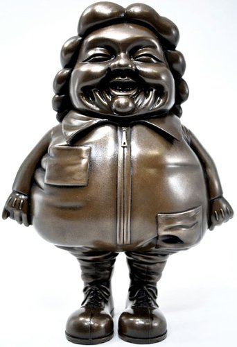 MC Supersized - Copper figure by Ron English. Front view.