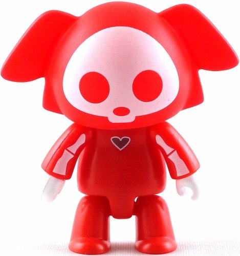 Dax - Red figure by Mitchell Bernal, produced by Toy2R. Front view.