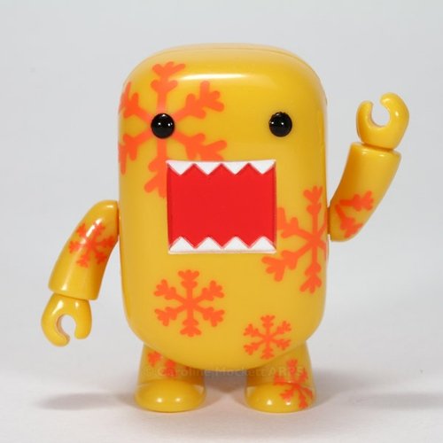 Yellow Snowflakes figure by Dark Horse Comics, produced by Toy2R. Front view.