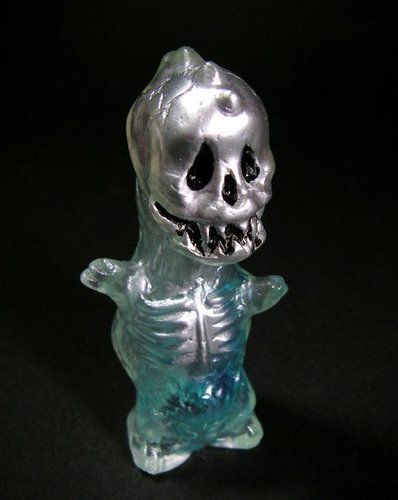 Silver Honegon figure by Elegab, produced by Elegab. Front view.