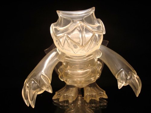 Skuttle figure by Touma, produced by One-Up. Front view.