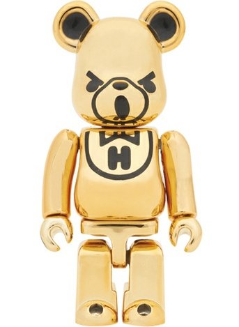 Hysteric Bear Be@rbrick 100% - Gold figure by Hysteric Glamour, produced by Medicom Toy. Front view.