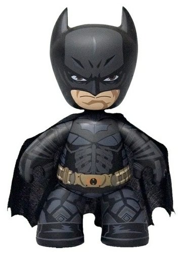 Batman The Dark Knight Rises - SDCC 12 figure by Dc Comics, produced by Mezco Toyz. Front view.
