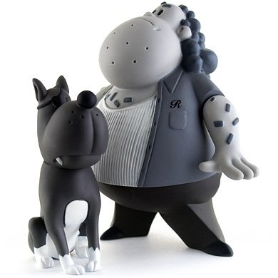 Rocco & Al monochrome edition figure by Zeek & Destroy, produced by Carhartt. Front view.