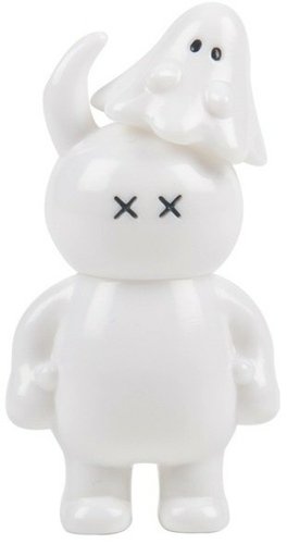 Uamou & Boo - White (Ouch)  figure by Ayako Takagi, produced by Uamou. Front view.