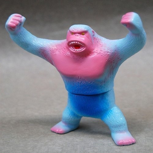 Betakong  figure by Sunguts, produced by Sunguts. Front view.