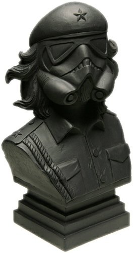 CheTrooper Artist Bust figure by Urban Medium. Front view.