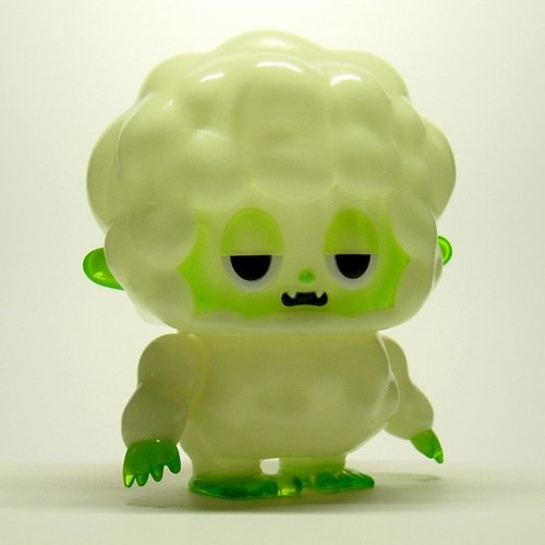 Ghost Himalan figure by Itokin Park, produced by One-Up. Front view.