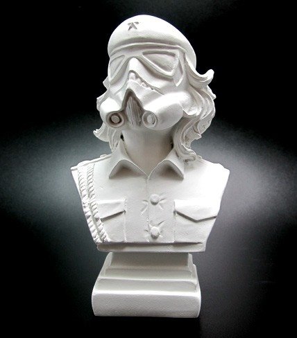 CheTrooper - White figure by Urban Medium. Front view.