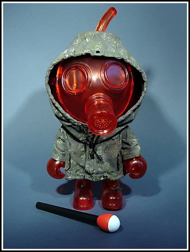 Invisible Mask Bud (Red) figure by Jamungo, produced by Jamungo. Front view.