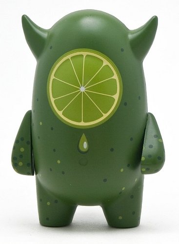 Nahualli - Lime figure by Yahid Rodriguez, produced by Wootini. Front view.