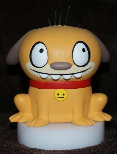 ChuChu Pounda figure by David Horvath, produced by Critterbox. Front view.