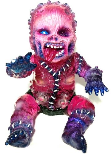 AutopsyBabies Gergle figure by Topheroy, produced by Miscreation Toys. Front view.