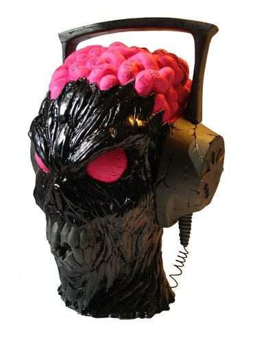 Headbanger - Kage figure by Erick Scarecrow, produced by Esc-Toy. Front view.