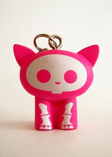 Kit - Pink figure by Mitchell Bernal, produced by Toynami. Front view.