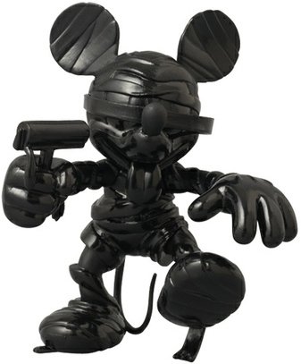 Mickey Mouse - Mummy Ver. UDF-97 figure by Disney X Roen, produced by Medicom Toy. Front view.
