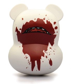 Nibbler Omi figure by Luke Chueh, produced by Munky King. Front view.