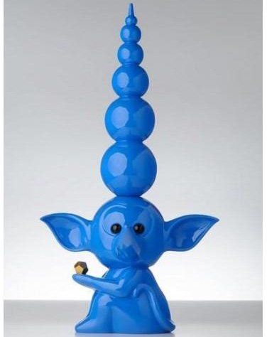 Monkey Knows Lifesize - Blue figure by Quim Tarrida, produced by Toy Art Gallery. Front view.