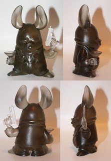 Bone Ghost Agent - Agent I (Shadow) figure by Sam Fout, produced by Argonaut Resins. Front view.