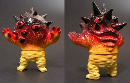 Magma Eyezon figure by Monsterforge. Back view.