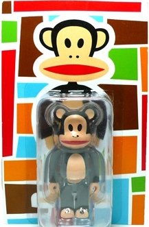 Julius Be@rbrick 100% figure by Paul Frank, produced by Medicom Toy. Front view.