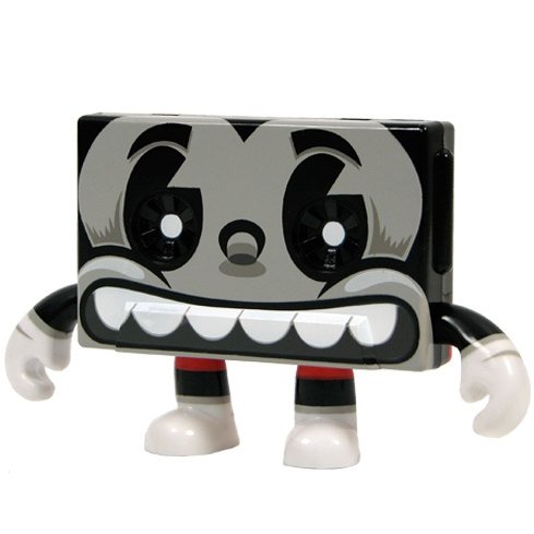 Dolbee - ATP Madness  figure by Jeremy Madl (Mad), produced by Solid. Front view.