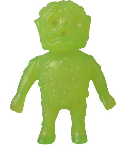 Cosmos Alien (Version A) - Clear Green figure by Cosmos Project, produced by Medicom Toy. Front view.