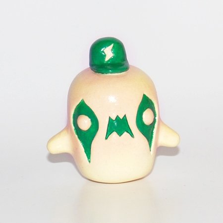 metal spirit resin toy figure by Paul Shih. Front view.