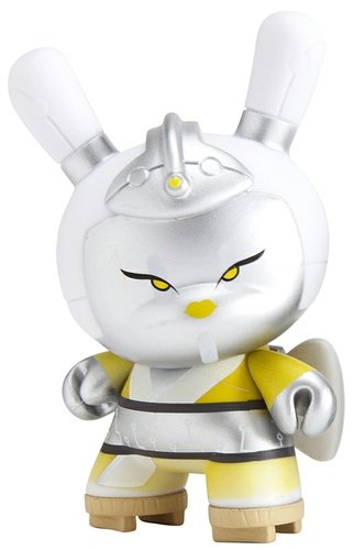 Cyborg Geisha figure by Huck Gee, produced by Kidrobot. Front view.