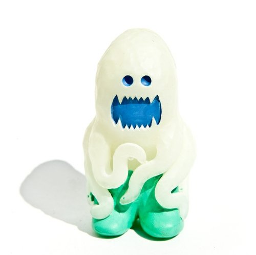 Architeuthis - KFHC Monster Raffle for Japan figure by We Kill You, produced by We Kill You. Front view.