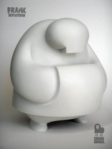 Karuzo  figure by Frank Mysterio And Chauskoskis. Front view.
