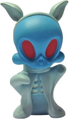 Wandering Misfits - Blue Boo Skelve (Chase) figure by Brandt Peters X Kathie Olivas, produced by Cardboard Spaceship. Front view.