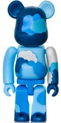 WeSC Be@rbrick 100% - Swedish figure by Wesc, produced by Medicom Toy. Front view.