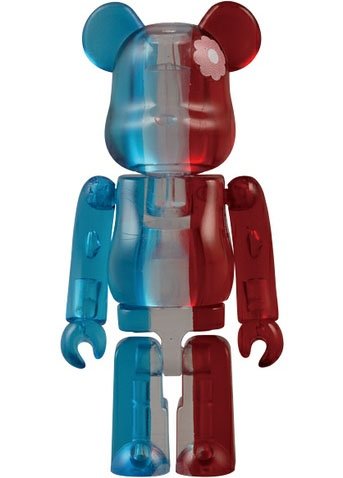 PLAZA - Paris, Je TAime Be@rbrick 100% figure, produced by Medicom Toy. Front view.
