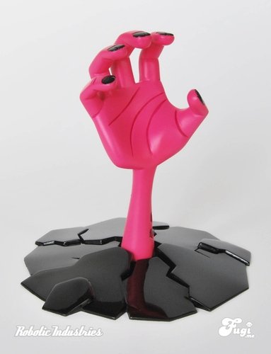 The Rising (Pink) figure by Robotics Industries (Jim Freckingham) . Front view.