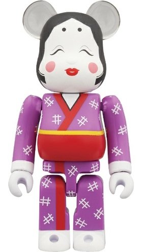 Okame Be@rbrick 100% figure by Tokyo Sky Tree, produced by Medicom Toy. Front view.