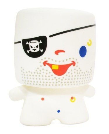 Pirate figure by 64 Colors, produced by Squibbles Ink & Rotofugi. Front view.