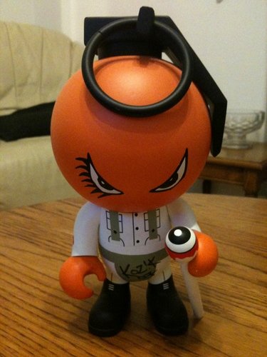 Clockwork Orange Ultraviolence Nade figure by Frank Kozik, produced by Jamungo. Front view.