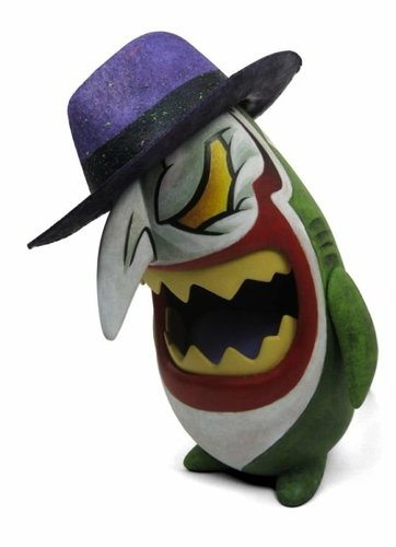 Sharky Custom figure by Kano. Front view.