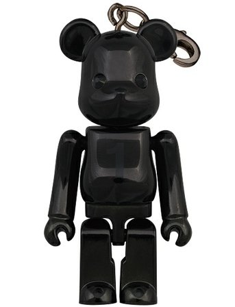 Noir Black Chrome Birthday Be@rbrick 70% - Medicom Toy 15th Anniversary Exhibition figure, produced by Medicom Toy. Front view.