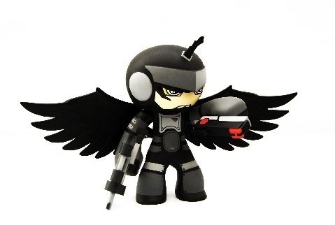 Ganmetall Celsius figure by Rotobox, produced by Kuso Vinyl. Front view.