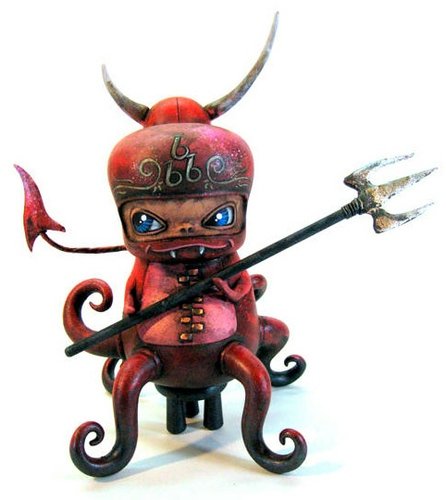 Devil Benny figure by Leecifer. Front view.