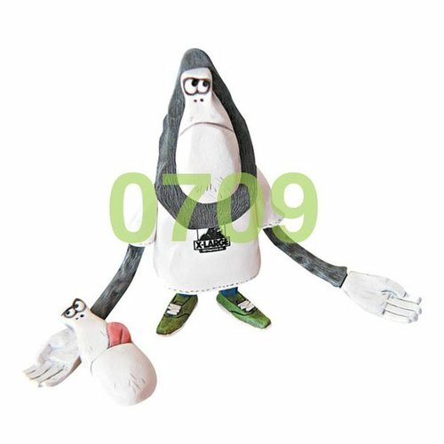 X-Laugh - XLARGE figure by Michael Lau, produced by Crazysmiles. Front view.